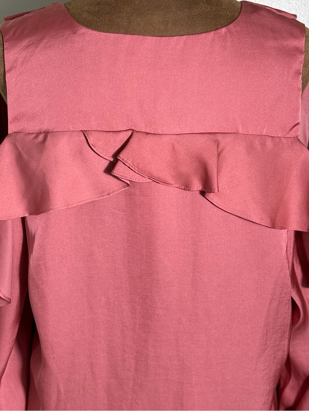 NWT Philosophy Dusty Rose Ruffle Cold Shoulder Blouse Romantic Top M - Picture 6 of 11